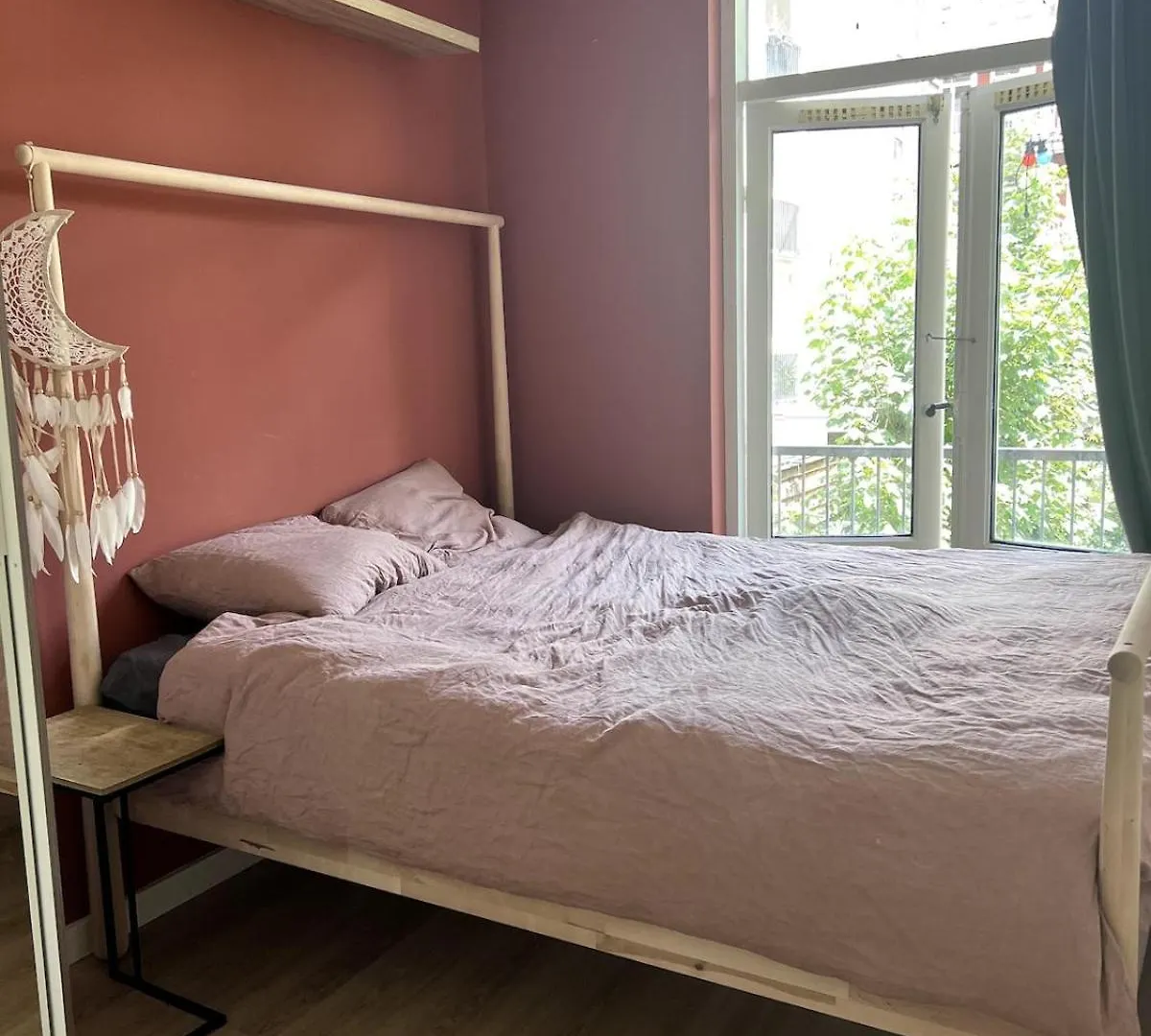 Centrally Located 2-Bedroom Apartment In Oud-West Amsterdam 0*,  Netherlands